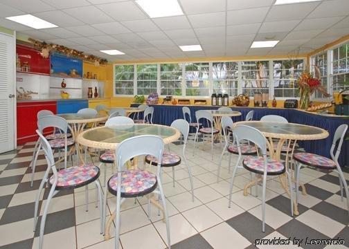 Quality Inn El Tuque Ponce Restoran fotoğraf